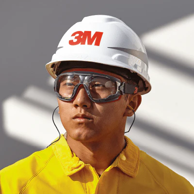 3M GoggleGear 500 Gray/Red Frame with Clear Scotchgard Anti-Fog Lens - Image 3